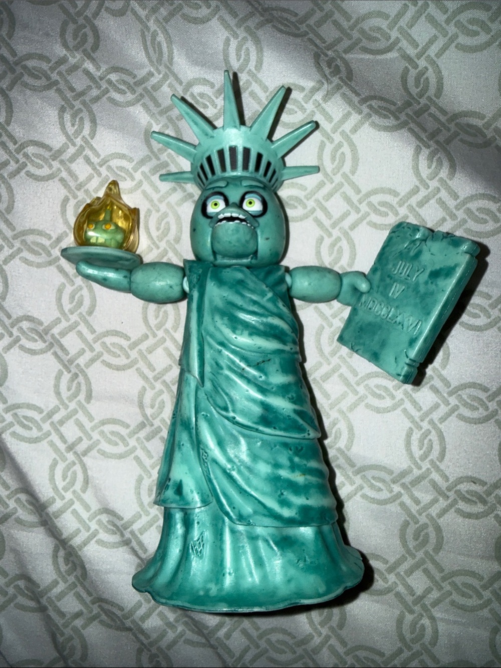 Funko Statue of Liberty Chica  Figurine| FNAF